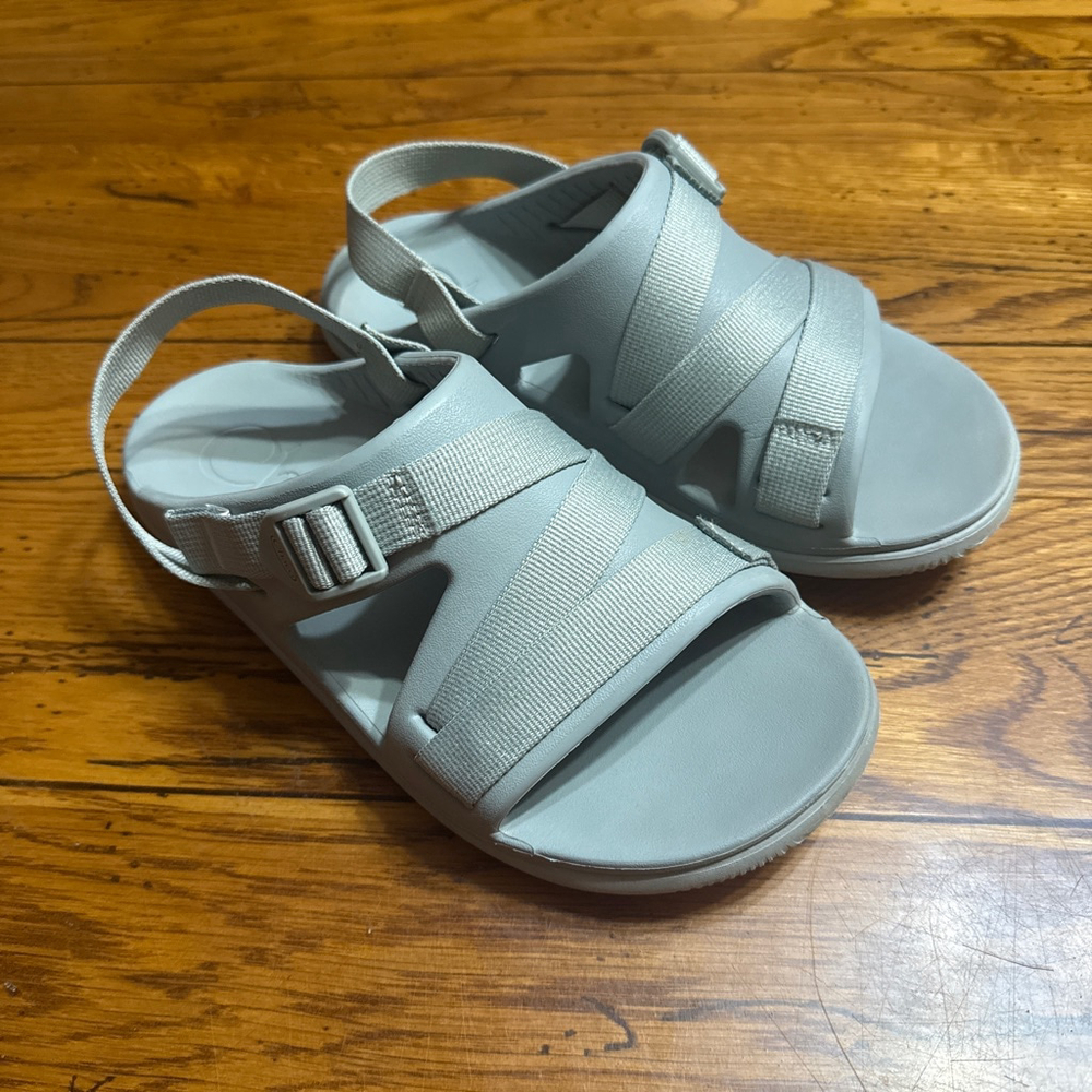 Chaco Women's Grey Chillos Sport Sandals Outdoor Hiking Camping Beach 8
